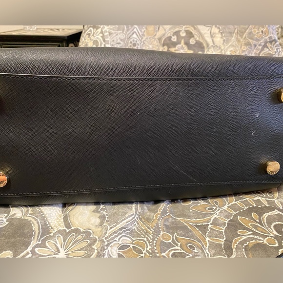 Michael Kors Purse - Picture 4 of 7